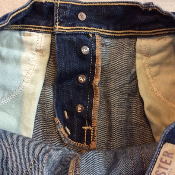 Hollister | Distressed Denim Mini Skirt - Picture 4 of 5